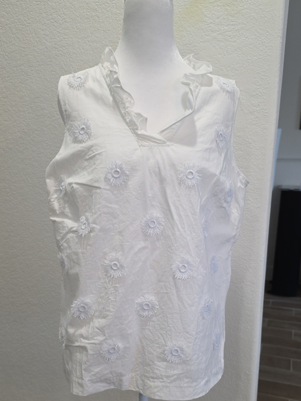 Talbots White Sleeveless Embroidered Ruffle-Neck Top